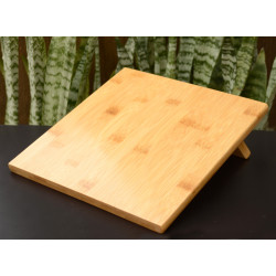low angle bamboo sign position